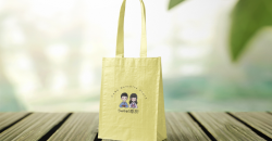What are the tips for customizing milk tea bags and paper bags?